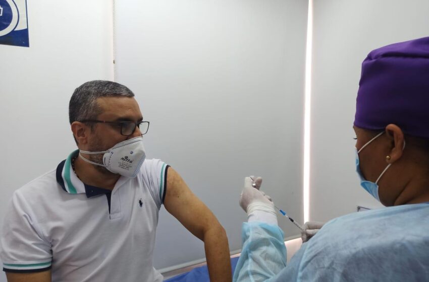  Montería rompe récord en aplicación de vacunas: 4.781 dosis en un día