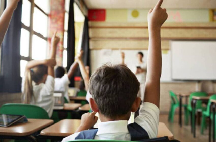  Sindicato de Educadores pide suspender citación de presencialidad docente