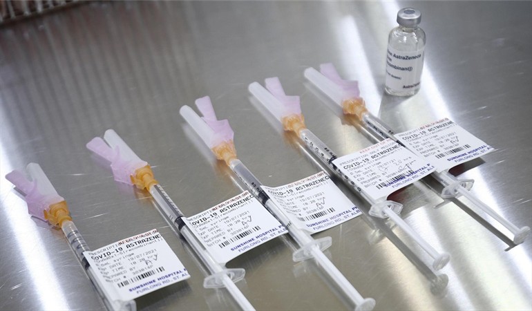  Vacuna de AstraZeneca es «altamente eficaz» a variantes beta y delta