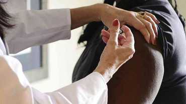  FDA anunció una nueva advertencia sobre la vacuna Johnson & Johnson