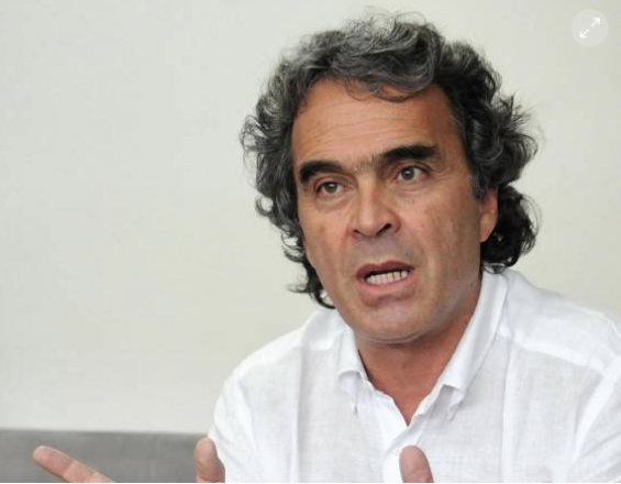  Sergio Fajardo es formalmente acusado por contrato en la Gobernación de Antioquia