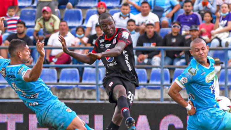  América no pudo con Jaguares y prácticamente se despidió de la Liga