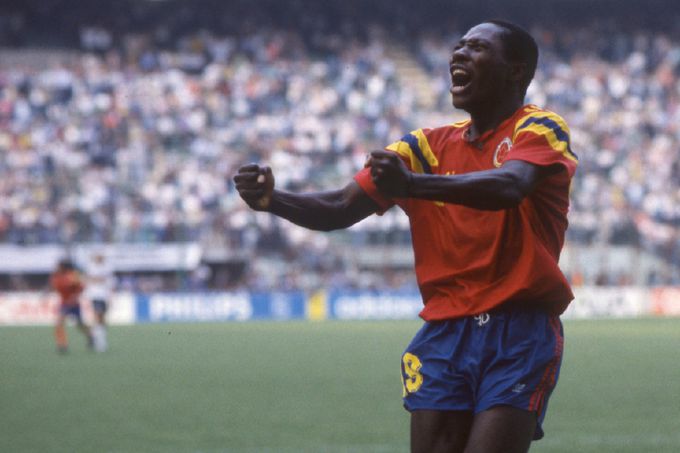  Freddy Rincón, el cargador de tablas de madera y de jugadas memorables