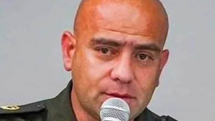  El coronel Núñez, señalado de haber asesinado a tres jóvenes en Chochó, Sucre, está en México