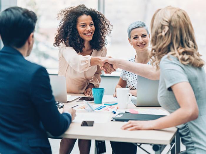  Más del 70% de los empleos recuperados en agosto fueron para mujeres