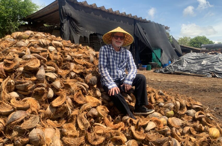  En Córdoba transforman la cáscara del coco en fibras, sustratos y artesanías para jardinería