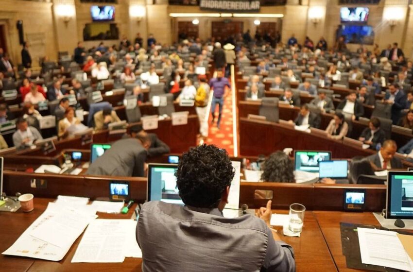  Con todo y pelotera en la Cámara, Congreso de la República aprobó en su totalidad el Presupuesto 2023, con un monto histórico