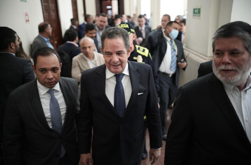  ‘Alejandro Gaviria nunca debió estar en ese gabinete’: Vargas Lleras