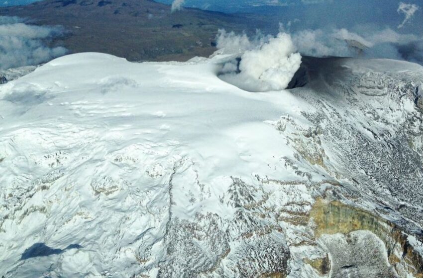  Nevado del Ruiz: el SGC reportó aumento en el nivel de sismos en el interior del volcán