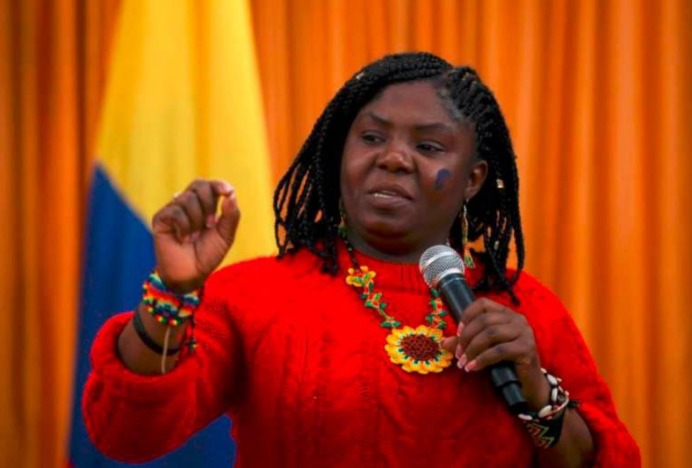  “Que viva la primera línea”: polémica declaración de Francia Márquez