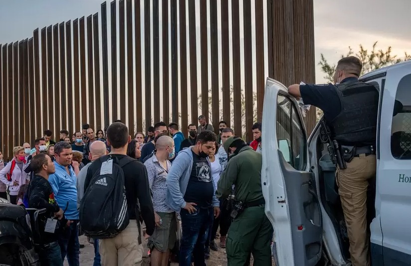  “Nos encadenaron y nos amarraron como a perros”, Gerson González, colombiano deportado por EE.UU.