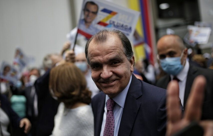  Caso Odebrecht: Fiscalía investiga por fraude procesal y falsedad en documento a Óscar Iván Zuluaga