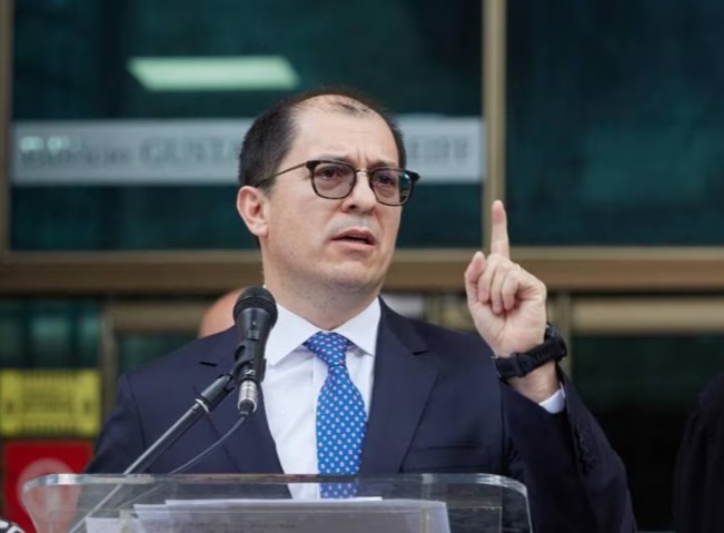 “Esta es la parajusticia”: Fiscal Barbosa por “chuzadas” a niñeras de Laura Sarabia