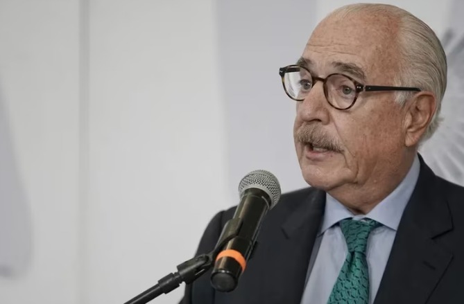  Andrés Pastrana pidió al Centro Democrático y a Cambio Radical mantener una “coherencia política”