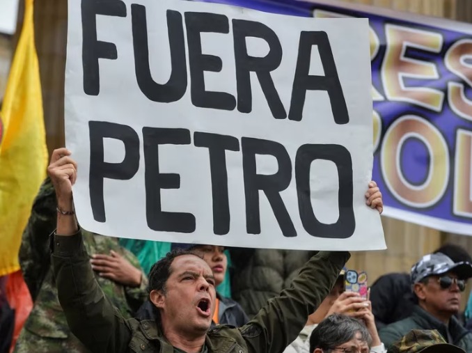  Tras escándalo, oposición pide juicio político al presidente Petro y programaron marcha en contra del Gobierno