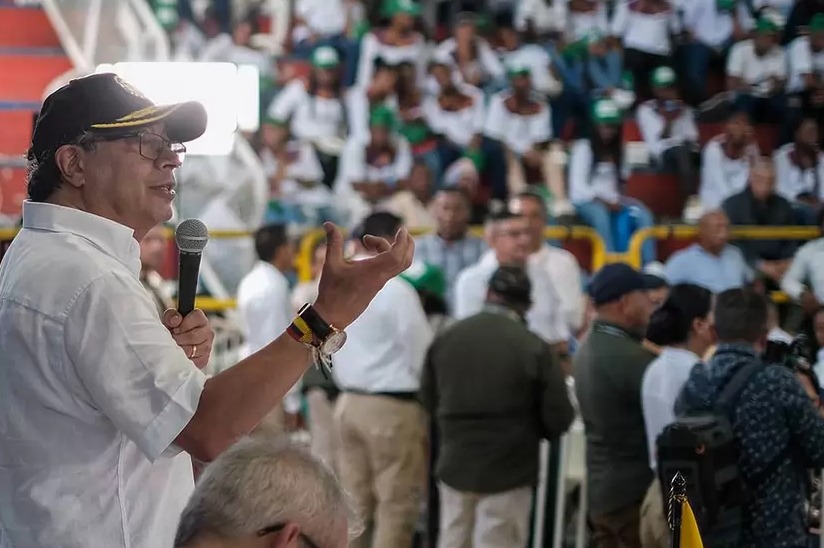  Gustavo Petro insiste en transformar el SOAT: «debe ser convertido en una contribución a la salud
