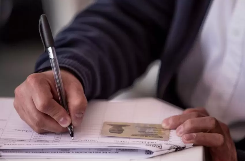  Fiscalía niega que esté promoviendo con el Gobierno pago de recompensas por compra de votos