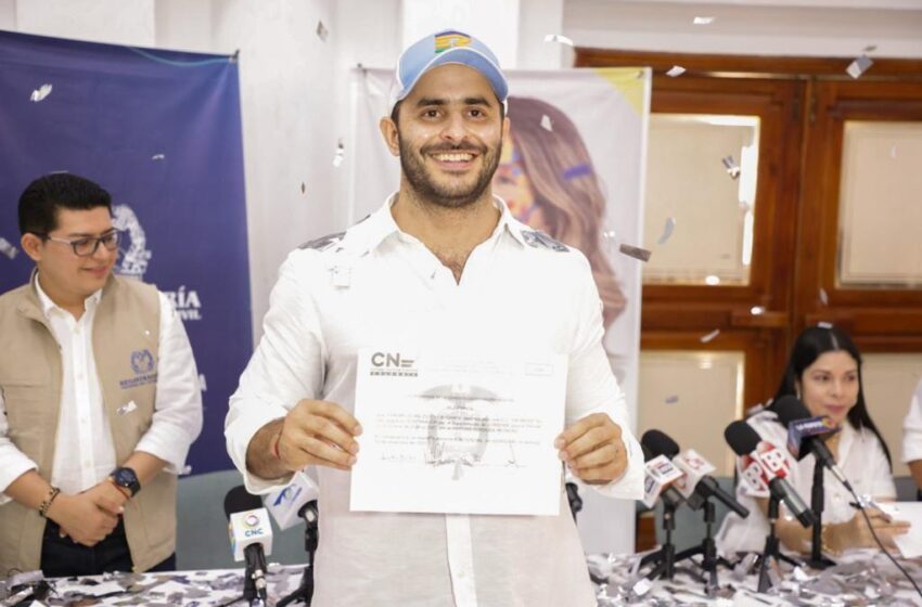  Erasmo Zuleta recibió su credencial como Gobernador Electo de Córdoba para el período 2024 – 2027