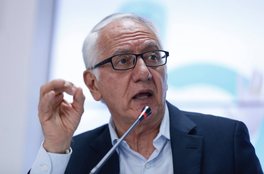  MinSalud dice que quienes se vacunaron contra el COVID-19 fueron parte de un experimento