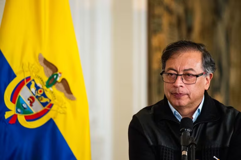  Petro le pidió cuentas a las EPS por un faltante de 12 billones de pesos: “Han evadido la ley”