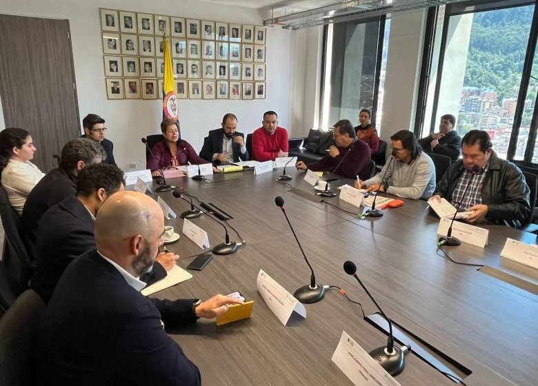  No hubo acuerdo en reunión sobre aumento de salario mínimo para 2024 y se aproxima el alza por decreto