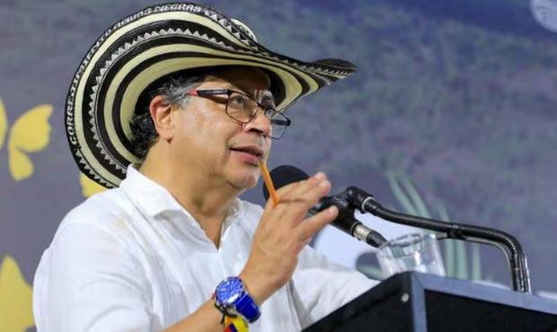  Gustavo Petro le solicitó “investigación rigurosa” a la Fiscalía sobre aportes a la “Vaca” por vías de Antioquia