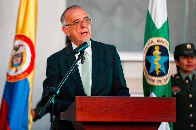  Candente debate de moción de censura contra el ministro de Defensa Iván Velásquez