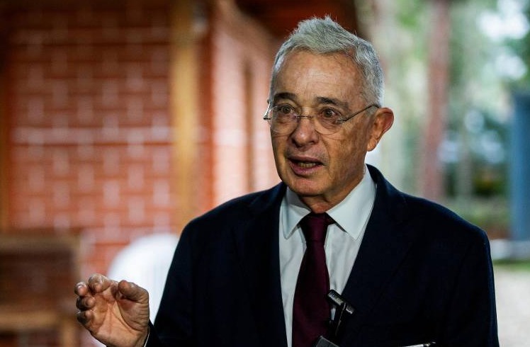  Fiscalía acusó formalmente al expresidente Álvaro Uribe por presunto fraude y soborno