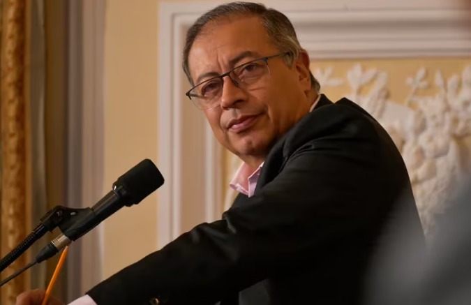  Remezón ministerial anunciado por Gustavo Petro sería la última semana de junio: cambiaría la mitad del gabinete