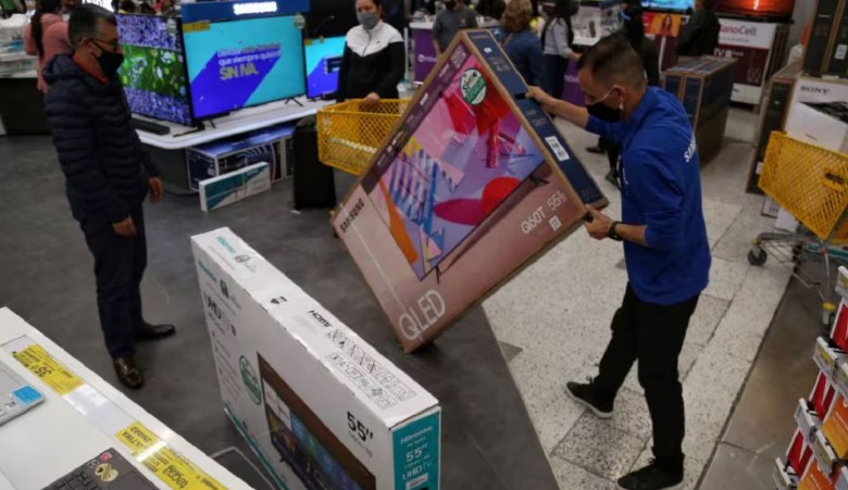  Petro le dice no al Día sin IVA en el país: no sancionará la ley que lo institucionaliza