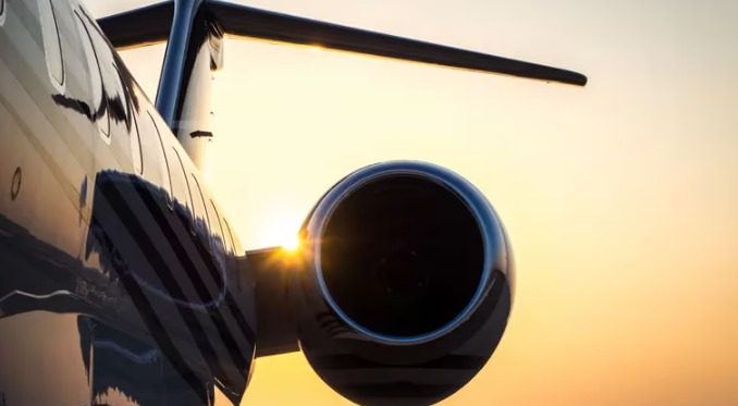  Comenzó la suspensión de combustible para aviones en varios aeropuertos del país: así está el panorama