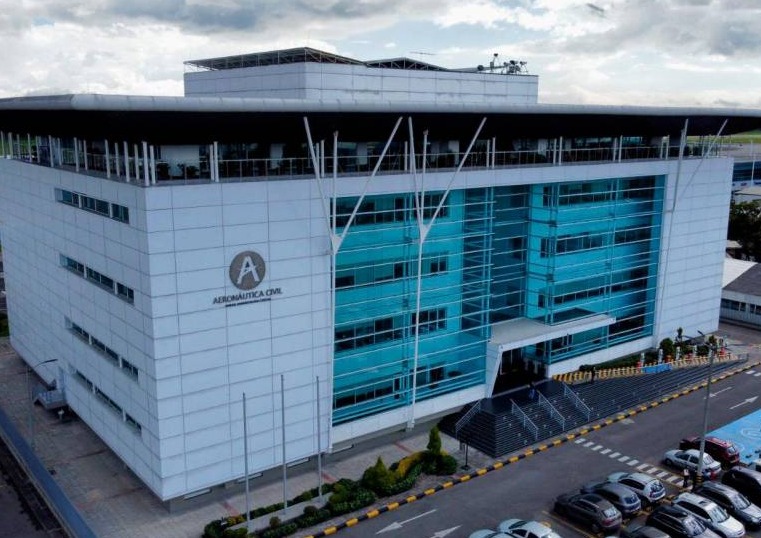  Aerocivil advierte a aerolíneas: no aceptará cancelaciones de vuelos atribuidas al desabastecimiento de combustible en Colombia