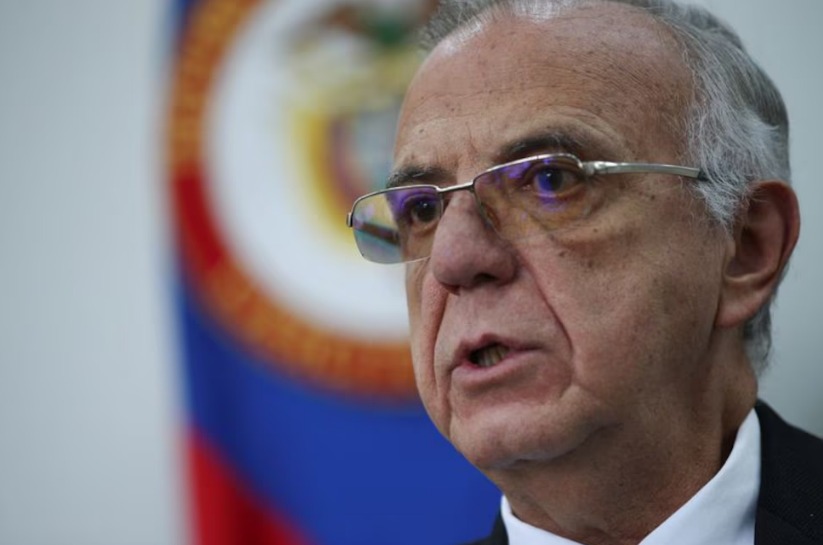  Ministro Iván Velásquez reveló importantes resultados en 2024: aumentaron las incautaciones y bajaron las masacres