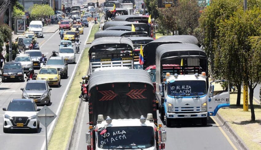  Aún no se ponen de acuerdo: transportadores mantienen alerta, pero no definen paro camionero