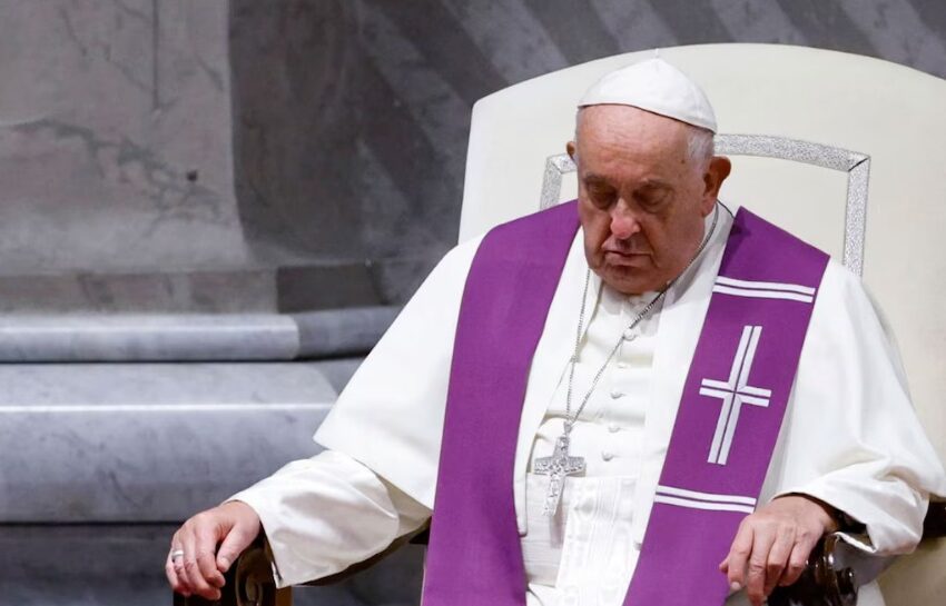  El Vaticano informó que el papa Francisco se encuentra “estable” tras una noche de buen descanso