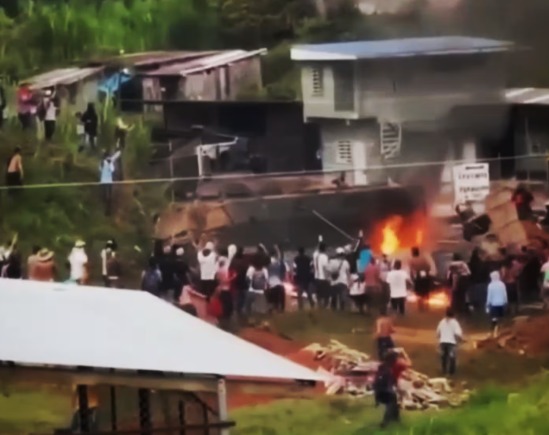  28 policías y un militar, secuestrados tras disturbios en El Plateado, Cauca