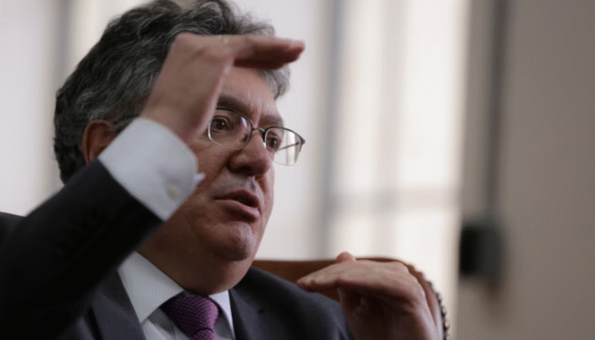  Exministro Mauricio Cárdenas confirmó que será candidato presidencial y quiere suceder a Petro: “Se necesita un verdadero cambio”