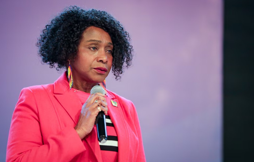  Acusan formalmente a María Isabel Urrutia por presuntos actos de corrupción: habría suscrito irregularmente 104 contratos