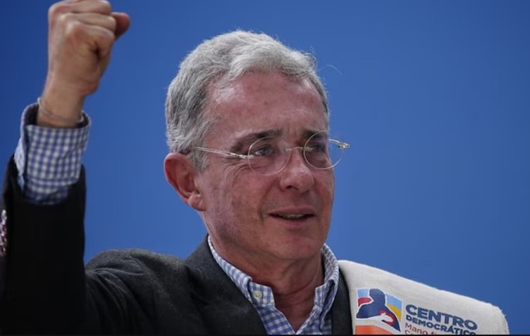  Centro Democrático confirmó que el expresidente Álvaro Uribe aspirará al Senado en 2026