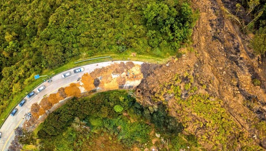  Los colombianos siguen gastando millones en peajes, mientras el 60% de las vías está en mal estado