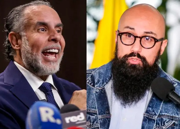  ¿Benedetti se volvió famoso en Japón? Carlos Carrillo denuncia que el ministro infla apoyo en redes con bodegas extranjeras