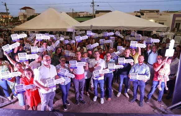  Alcalde Hugo Kerguelén entregó 111 subsidios de vivienda para cumplir el sueño de más familias monterianas; ya son más de 440 familias las que hoy tienen un techo propio