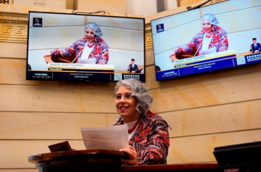  María José Pizarro se despidió del Senado tras ocho años de gestión legislativa: “Con la frente en alto. Honré mi palabra”