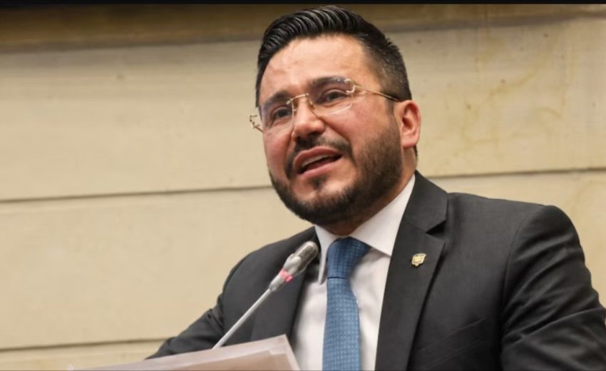  Elección del contralor General: Jorge Eliécer Laverde encaminó su posible victoria en el Congreso tras apoyo unánime de la coalición de Gobierno