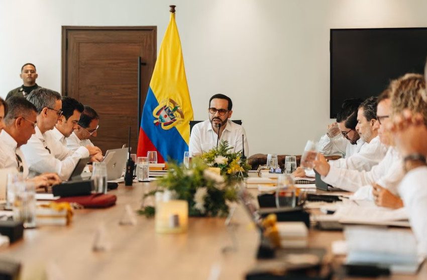  De la Espriella anunció revisión integral de contrataciones y de la estructura del Gobierno para acabar con las “roscas”: “Ministerio por ministerio”