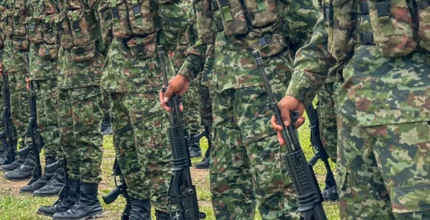  Ministerio de Defensa reportó déficit de $960.000 millones en la salud de la fuerza pública: deuda puso en jaque la atención de uniformados